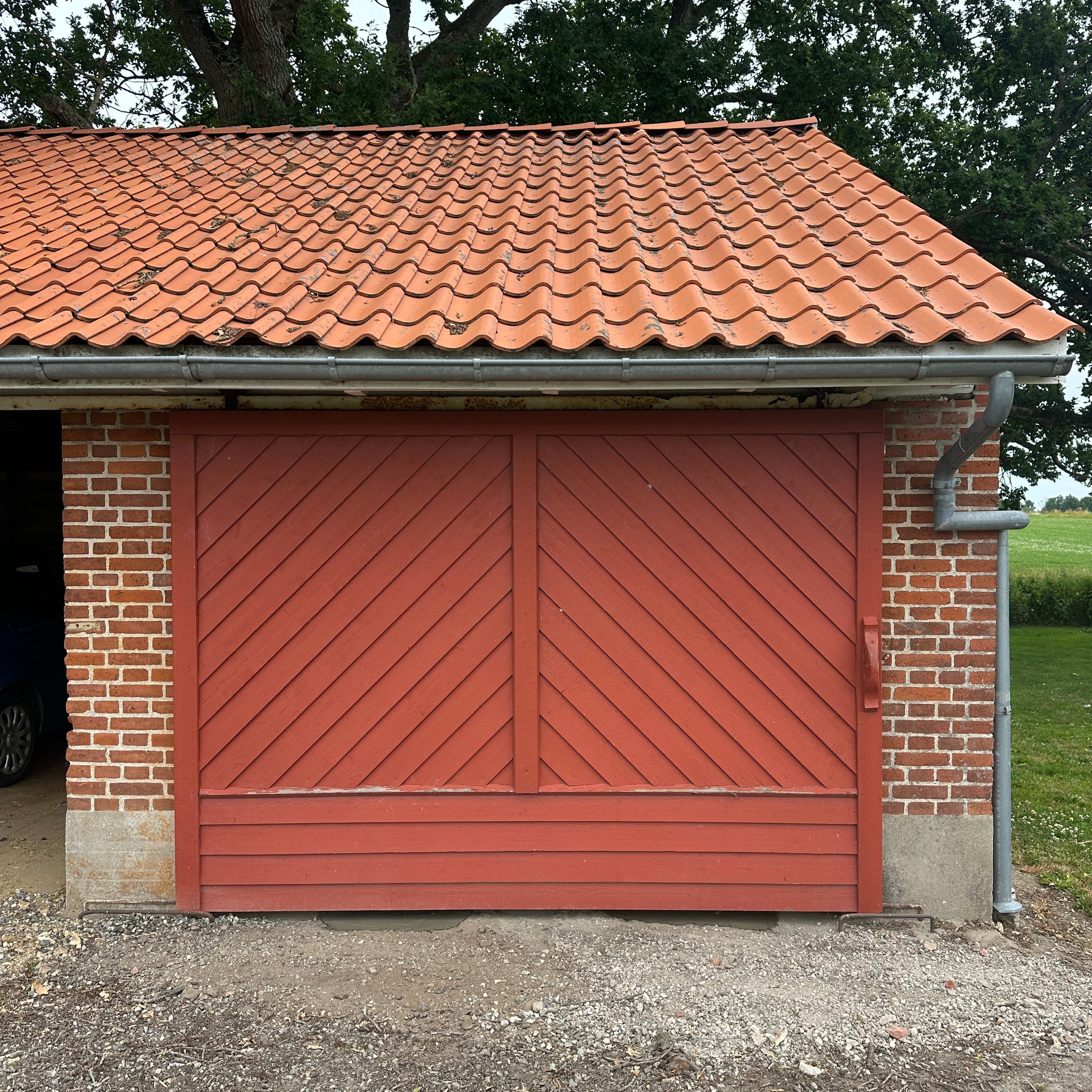 Garage 106